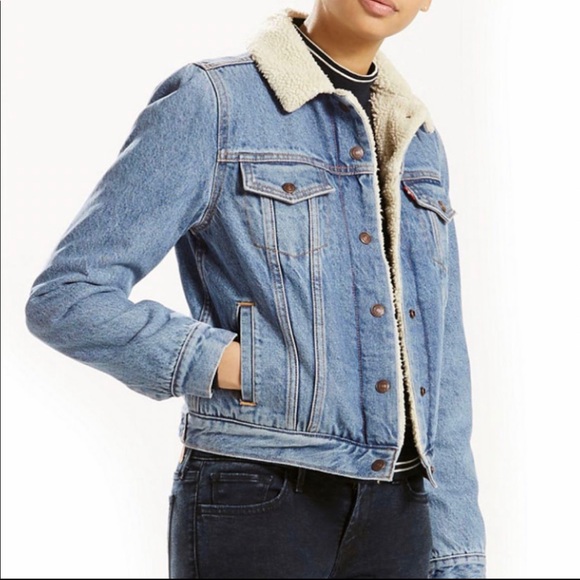 Levi's Jackets & Blazers - XL womens levi’s denim jacket